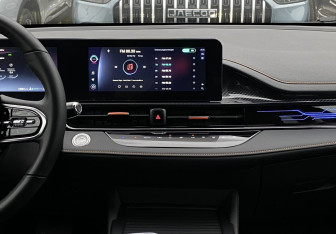 Подержанный автомобиль Omoda S5 GT 2024 года (12 фото)