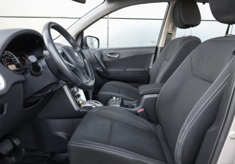Подержанный автомобиль Renault Koleos 2012 года (16 фото)