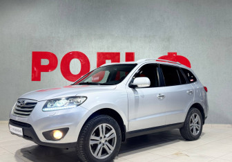 Подержанный автомобиль Hyundai Santa Fe 2010 года (7 фото)