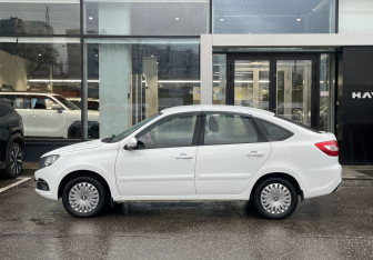 Подержанный автомобиль LADA (ВАЗ) Granta Liftback 2021 года (8 фото)