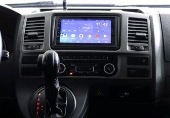 Подержанный автомобиль Volkswagen Caravelle 2013 года (16 фото)