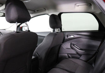 Подержанный автомобиль Ford Focus Wagon 2017 года (11 фото)