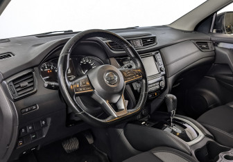 Подержанный автомобиль Nissan Qashqai 2019 года (15 фото)