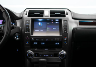 Подержанный автомобиль Lexus GX 2015 года (21 фото)