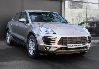 Подержанный автомобиль Porsche Macan 2014 года (3 фото)