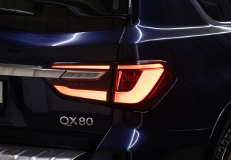Подержанный автомобиль Infiniti QX80 2018 года (28 фото)