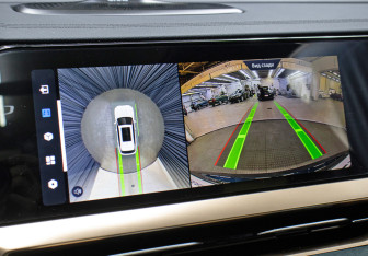 Подержанный автомобиль Geely Monjaro 2023 года (18 фото)