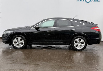 Подержанный автомобиль Honda Crosstour 2012 года (8 фото)