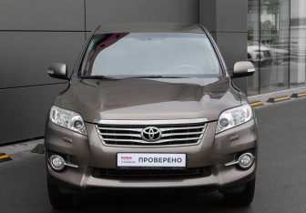Подержанный автомобиль Toyota RAV4 2012 года (2 фото)
