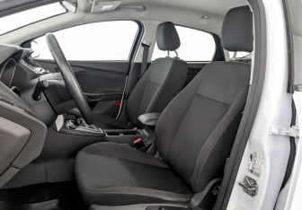 Подержанный автомобиль Ford Focus Hatchback 2019 года (20 фото)