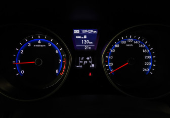 Подержанный автомобиль Hyundai i30 Hatchback 2013 года (16 фото)