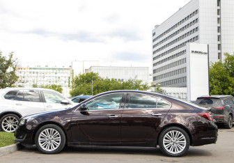 Подержанный автомобиль Opel Insignia Sedan 2014 года (6 фото)