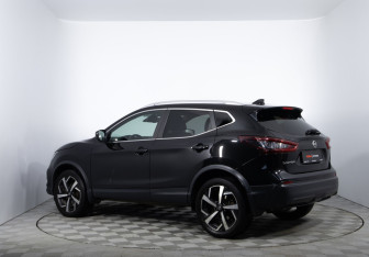 Подержанный автомобиль Nissan Qashqai 2020 года (7 фото)