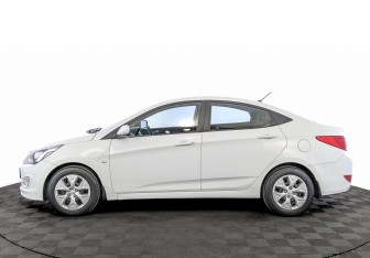 Подержанный автомобиль Hyundai Solaris Sedan 2014 года (8 фото)