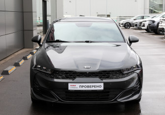 Подержанный автомобиль Kia K5 2021 года (2 фото)
