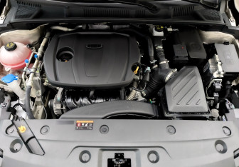 Подержанный автомобиль Geely Emgrand 2023 года (9 фото)