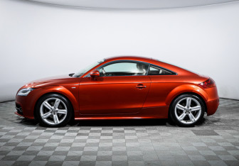 Подержанный автомобиль Audi TT Coupe 2011 года (8 фото)
