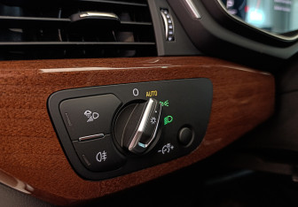 Подержанный автомобиль Audi A5 Convertible 2020 года (14 фото)