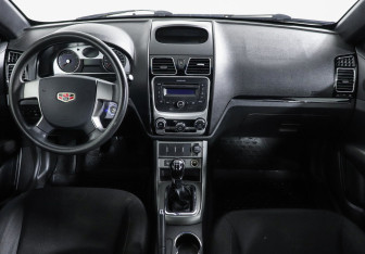 Подержанный автомобиль Geely Emgrand EC7 Sedan 2014 года (6 фото)