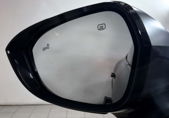 Подержанный автомобиль Avatr 11 2023 года (7 фото)