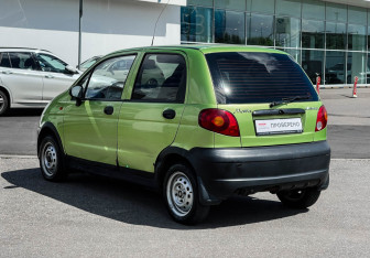 Подержанный автомобиль Daewoo Matiz 2008 года (7 фото)