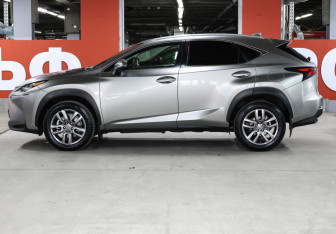 Подержанный автомобиль Lexus NX 2017 года (8 фото)