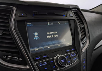 Подержанный автомобиль Hyundai Santa Fe 2012 года (26 фото)