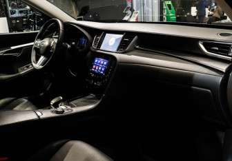 Подержанный автомобиль Infiniti QX50 2019 года (7 фото)