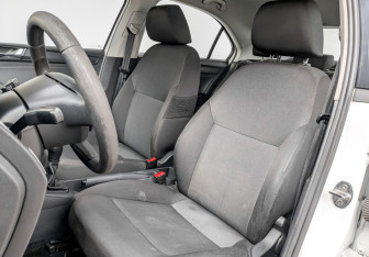 Подержанный автомобиль Skoda Rapid Liftback 2019 года (20 фото)