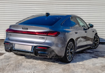 Новый Audi A5 Liftback 2025 (2 фото)