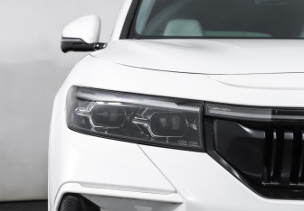 Подержанный автомобиль Voyah Free 2024 года (25 фото)