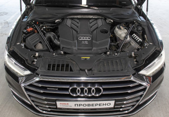 Подержанный автомобиль Audi A8 2019 года (9 фото)