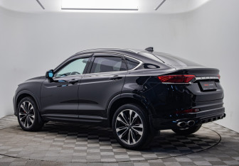 Подержанный автомобиль Geely Tugella 2022 года (3 фото)