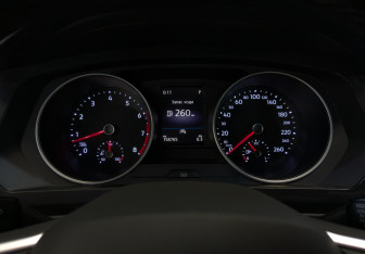 Подержанный автомобиль Volkswagen Tiguan 2021 года (12 фото)