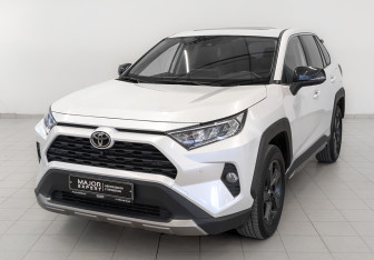 Подержанный автомобиль Toyota RAV4 2022 года (1 фото)
