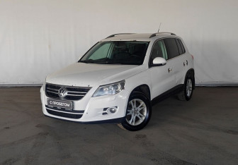 Подержанный автомобиль Volkswagen Tiguan 2009 года (1 фото)