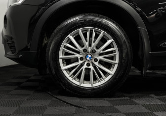 Подержанный автомобиль BMW X3 2014 года (7 фото)