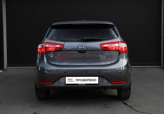 Подержанный автомобиль Kia Rio Hatchback 2013 года (5 фото)