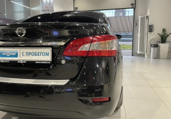 Подержанный автомобиль Nissan Sentra Sedan 2014 года (8 фото)