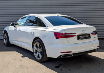 Подержанный автомобиль Audi A6 Sedan 2019 года (7 фото)