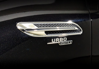 Подержанный автомобиль Mercedes-Benz AMG GT Liftback 2019 года (28 фото)