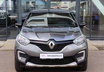 Подержанный автомобиль Renault Kaptur 2016 года (2 фото)