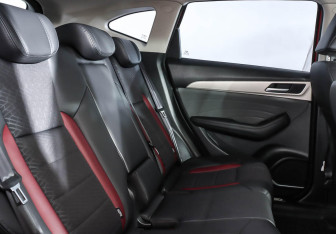 Подержанный автомобиль Haval F7 2022 года (21 фото)