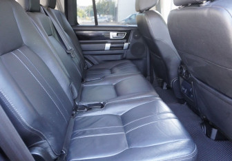 Подержанный автомобиль Land Rover Discovery 2012 года (10 фото)