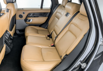 Подержанный автомобиль Land Rover Range Rover 2018 года (12 фото)