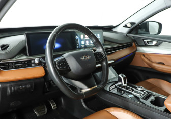 Подержанный автомобиль Chery Tiggo 8 Pro Max 2023 года (13 фото)