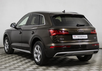 Подержанный автомобиль Audi Q5 2017 года (7 фото)