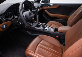 Подержанный автомобиль Audi A5 Coupe 2020 года (10 фото)