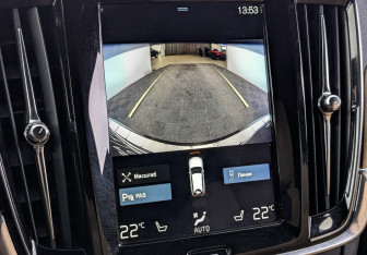 Подержанный автомобиль Volvo V90 2019 года (26 фото)