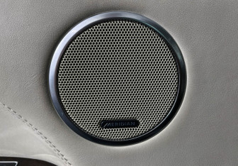 Подержанный автомобиль Land Rover Range Rover 2017 года (21 фото)